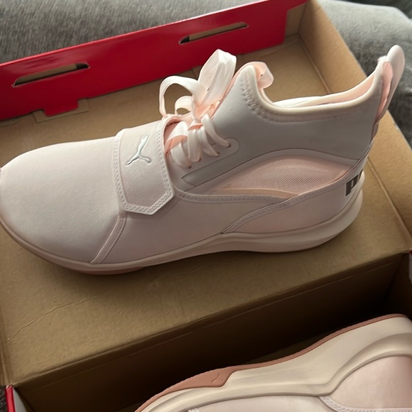 Shoes - Puma-Phenom-Satin- EP pearl sneakers, woman size 8